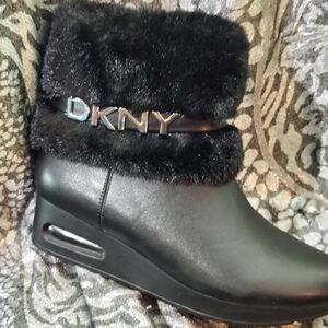 DKNY Faux-Fur Lined Wedge Boots – Black Vegan Leather | Women’s 9.5 M